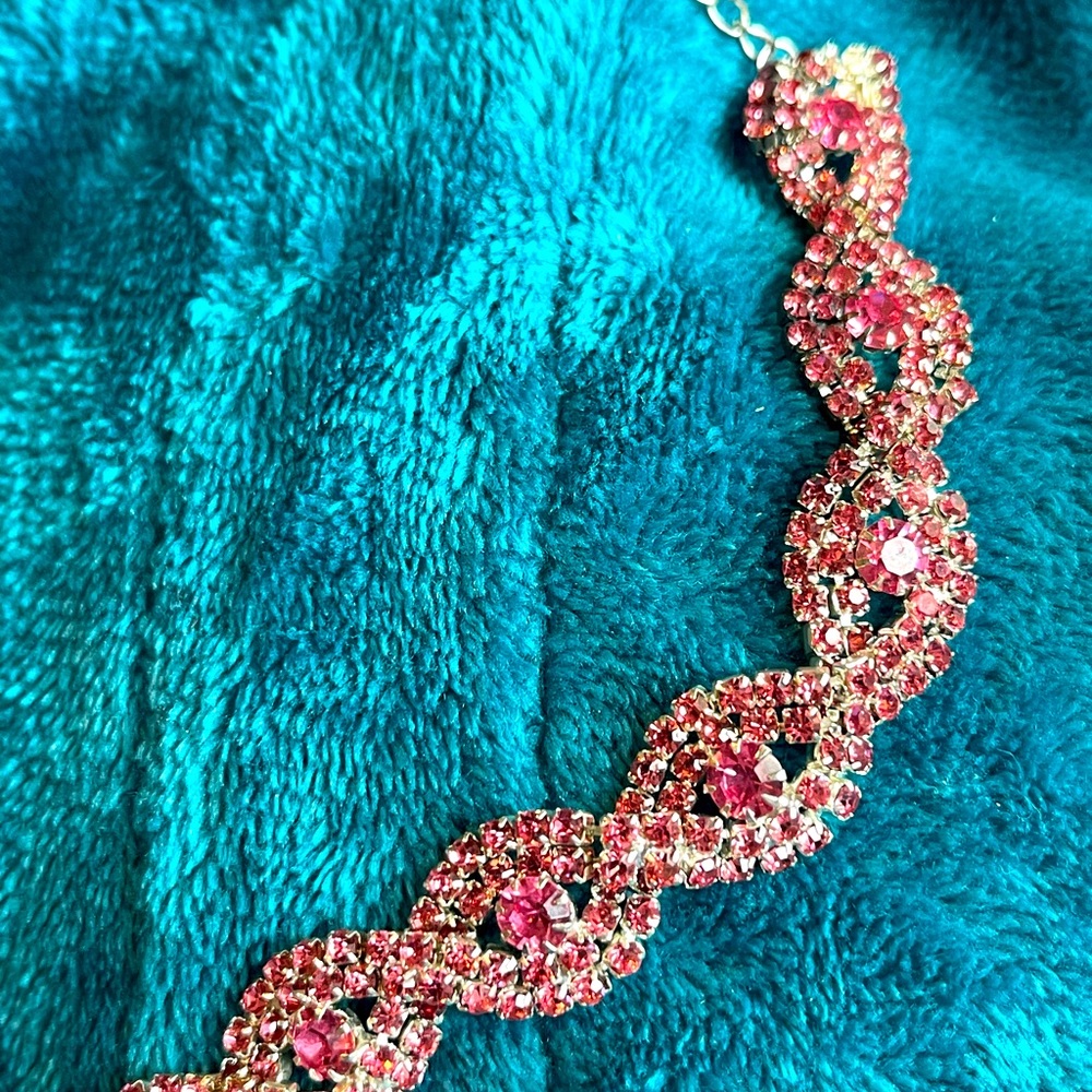 Think pink Sparkly Crystal Bracelet Vtg ornate  design Adjustable bling Silver